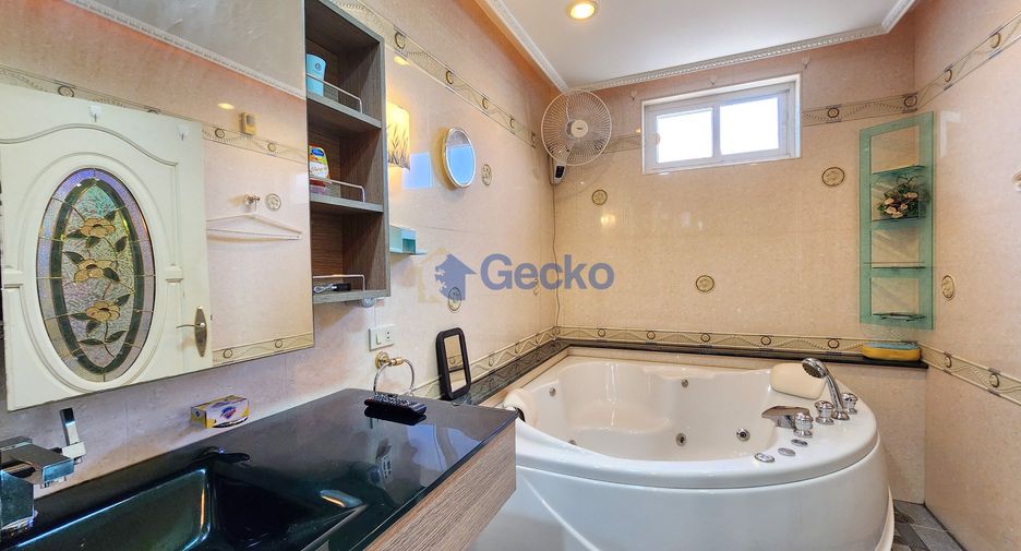 Casa en venta de 2 habitaciones en Bang Lamung, Chonburi