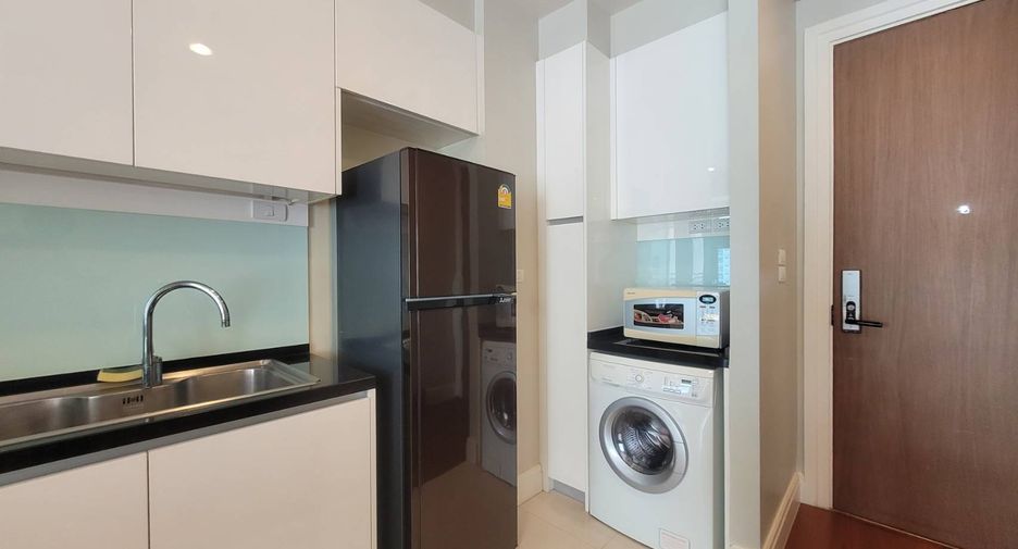 Wohnung zur Miete mit 2 Zimmer in Khlong Toei, Bangkok
