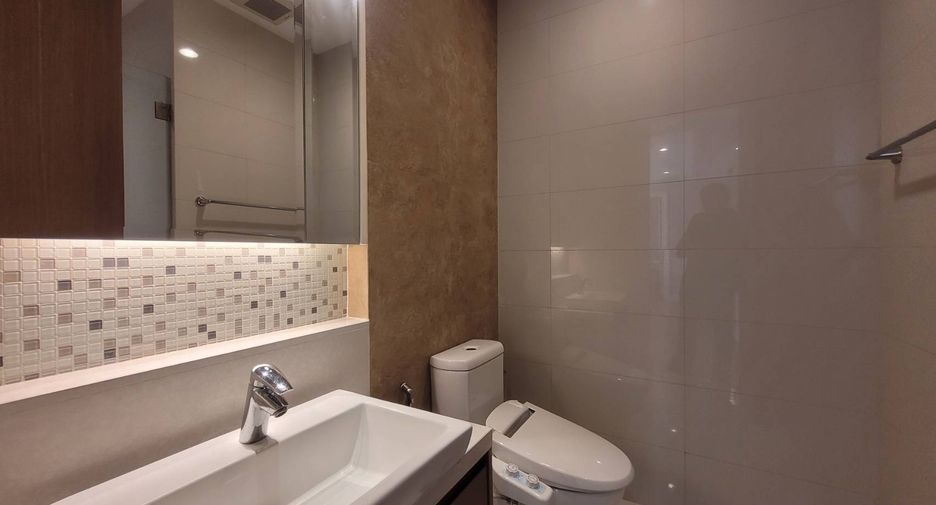 Wohnung zur Miete mit 2 Zimmer in Khlong Toei, Bangkok