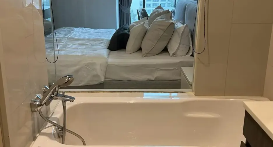 For rent 1 bed condo in Watthana, Bangkok