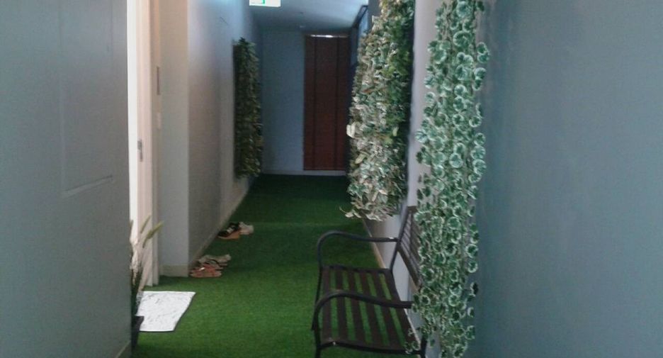 For sale 4 bedrooms condo in Watthana, Bangkok