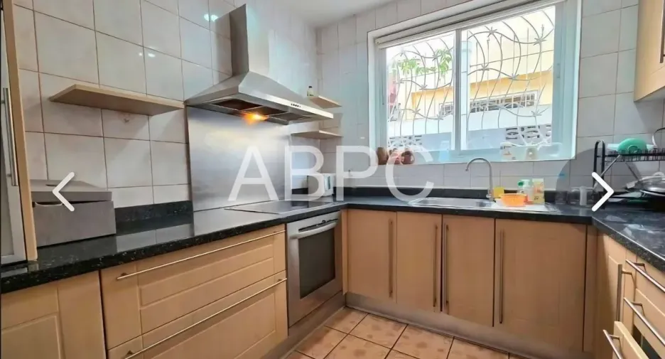 For rent 4 bedrooms house in Central Pattaya, Pattaya