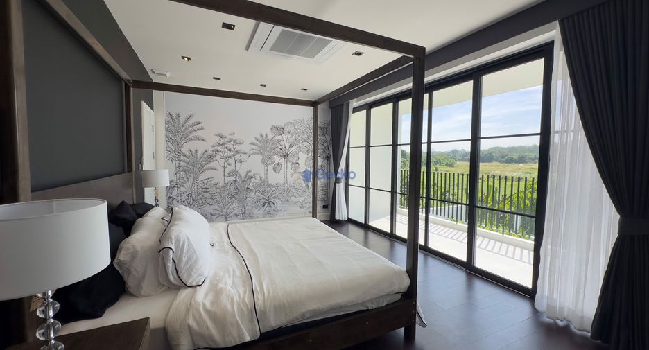 For sale 4 bedrooms house in Bang Lamung, Chonburi