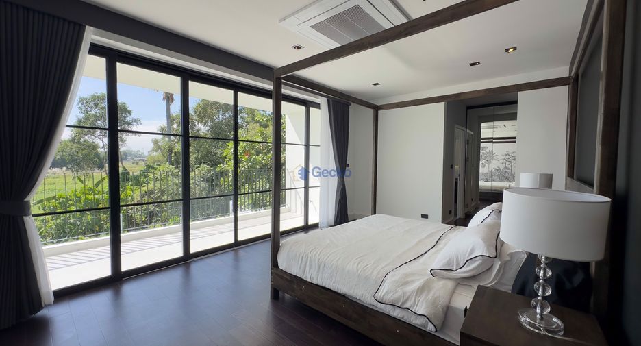 For sale 4 bedrooms house in Bang Lamung, Chonburi