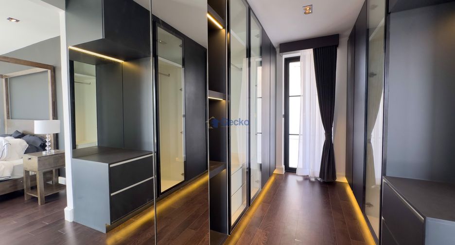 For sale 4 bedrooms house in Bang Lamung, Chonburi