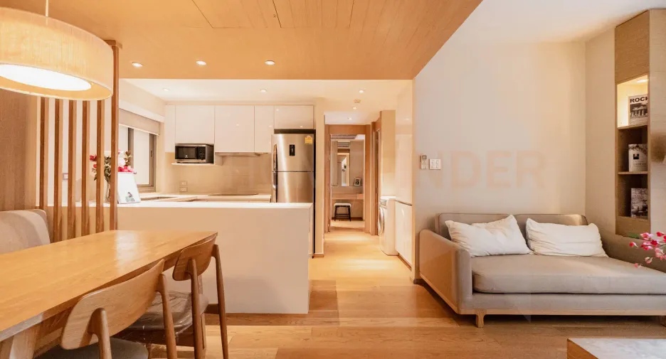 For rent 2 bedrooms condo in Pathum Wan, Bangkok