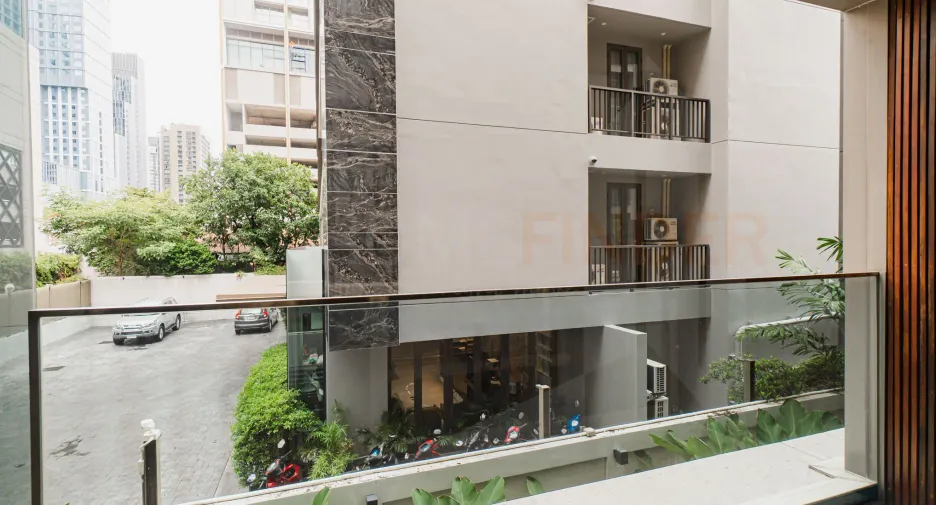 For rent 2 bedrooms condo in Pathum Wan, Bangkok