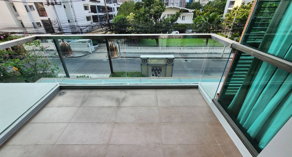 Wohnung zur Miete mit 2 Zimmer in Watthana, Bangkok