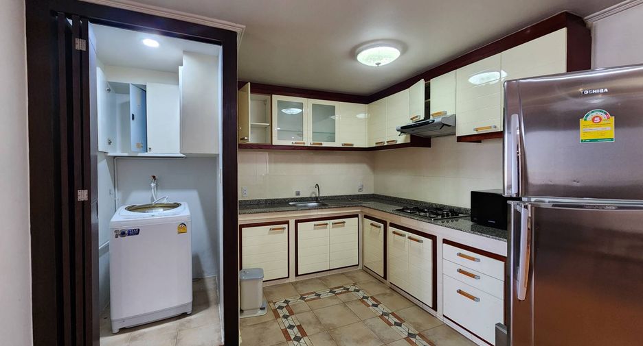 Wohnung zur Miete mit 2 Zimmer in Khlong Toei, Bangkok