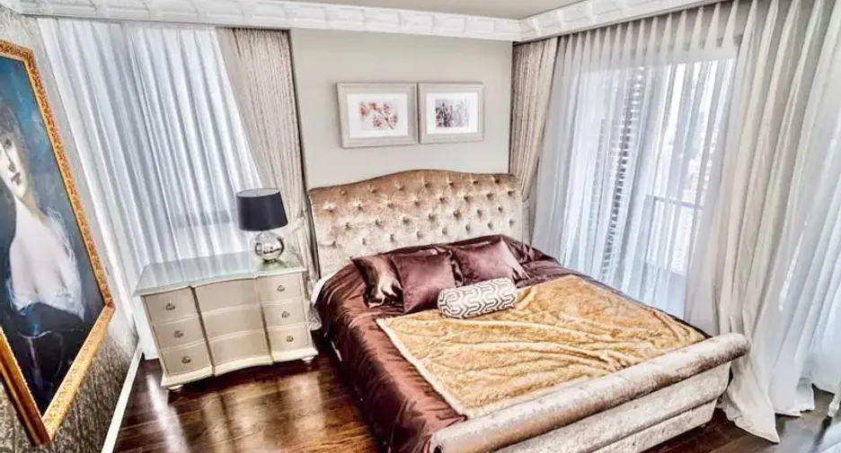 For rent and for sale 3 bedrooms condo in Khlong Toei, Bangkok