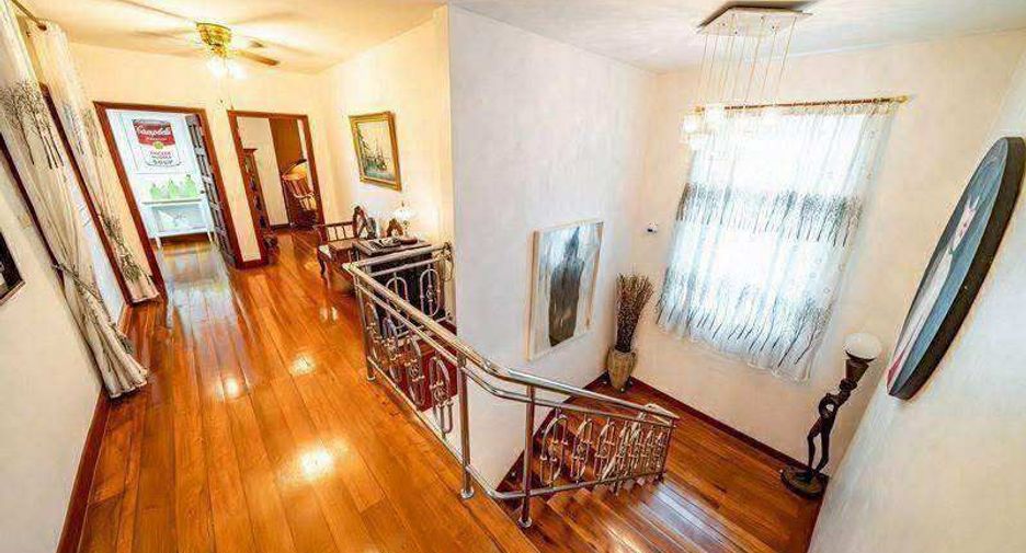 For sale 6 ベッドルーム house in Bang Lamung, Chonburi