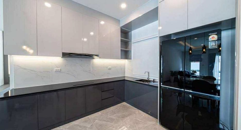 À vendre 5 chambres maison à Bang Lamung, Chonburi