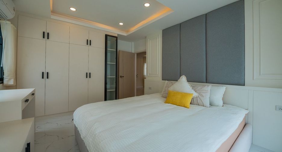 Haus zum Kauf mit 5 Zimmer in Bang Lamung, Chonburi