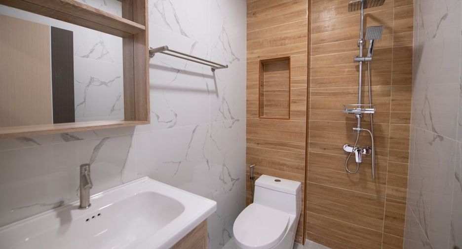 Haus zum Kauf mit 5 Zimmer in Bang Lamung, Chonburi
