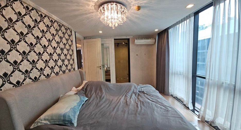For sale 1 bed condo in Khlong Toei, Bangkok