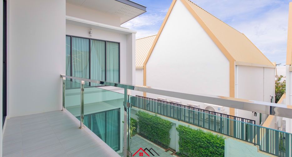 For sale 4 bedrooms house in Bang Lamung, Chonburi