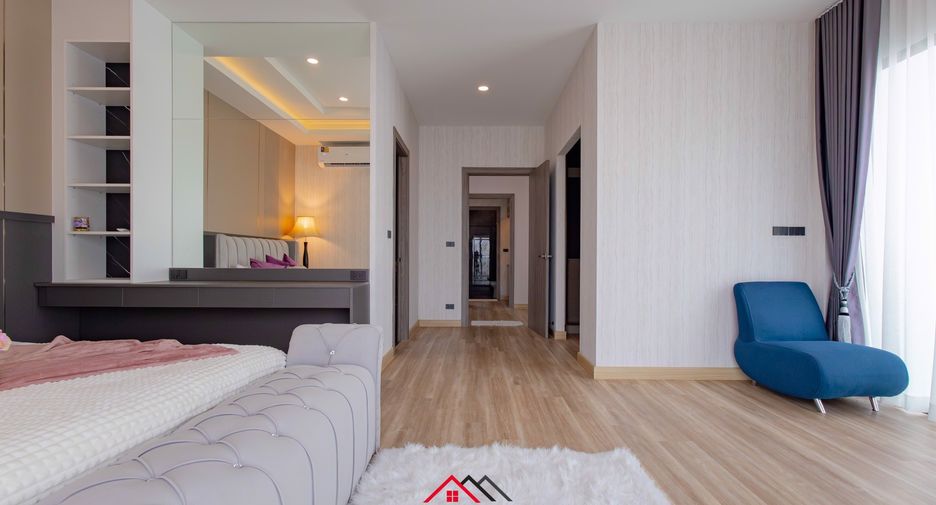For sale 4 bedrooms house in Bang Lamung, Chonburi