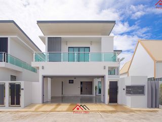 For sale 4 bedrooms house in Bang Lamung, Chonburi