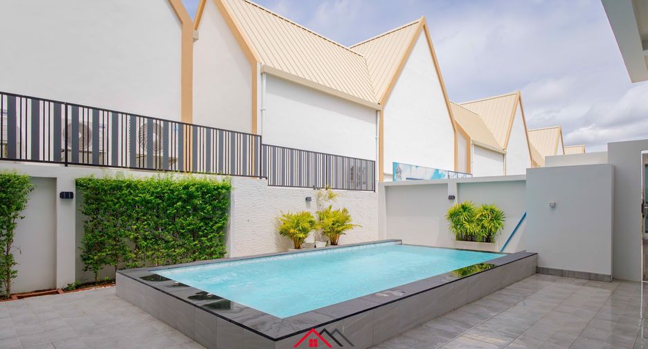 For sale 4 bedrooms house in Bang Lamung, Chonburi