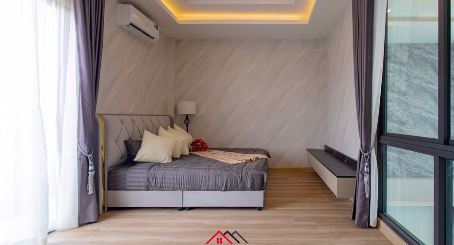 For sale 4 bedrooms house in Bang Lamung, Chonburi