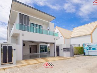 For sale 4 bedrooms house in Bang Lamung, Chonburi