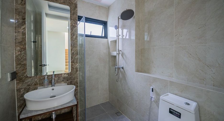 À vendre 5 chambres maison à Bang Lamung, Chonburi