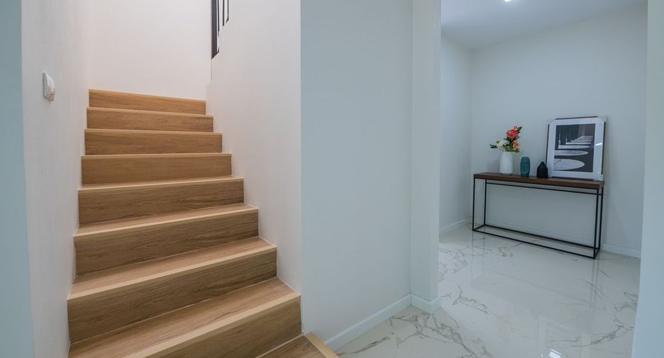 À vendre 5 chambres maison à Bang Lamung, Chonburi