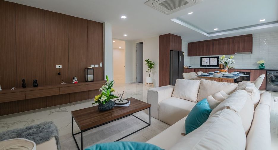 À vendre 5 chambres maison à Bang Lamung, Chonburi