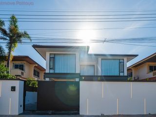 For sale 6 bedrooms house in Bang Lamung, Chonburi