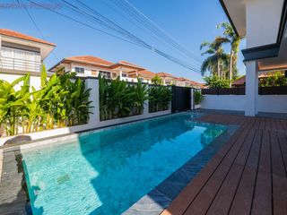 For sale 6 bedrooms house in Bang Lamung, Chonburi