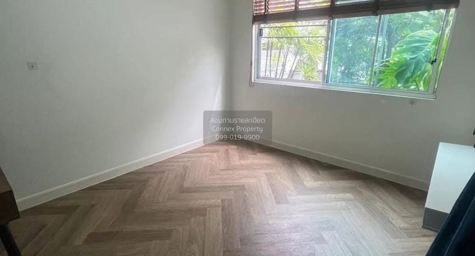 For sale 3 bedrooms townhouse in Bang Phli, Samut Prakan