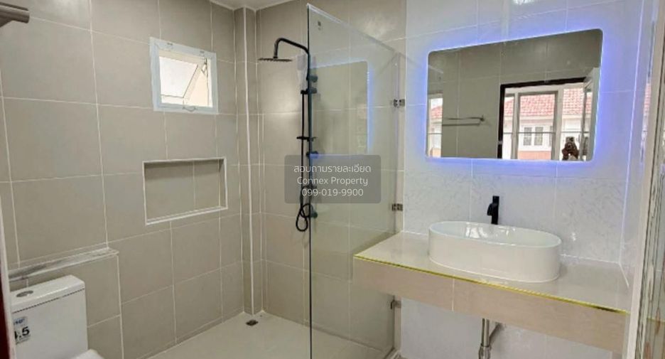 For sale 3 bedrooms house in Suan Luang, Bangkok