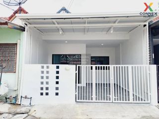 Casa adosada en venta de 2 habitaciones en Lam Luk Ka, Pathum Thani