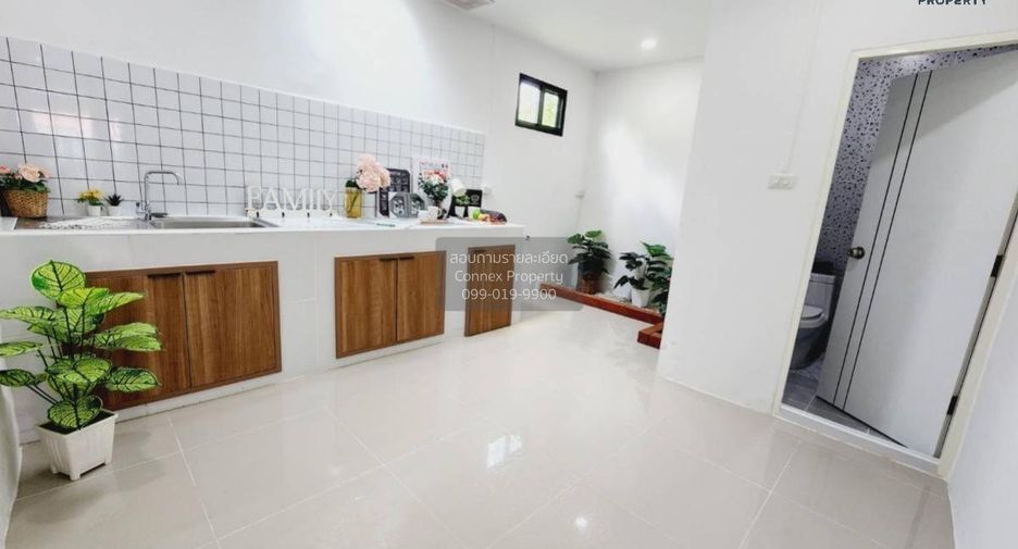 For sale 2 bedrooms townhouse in Lam Luk Ka, Pathum Thani