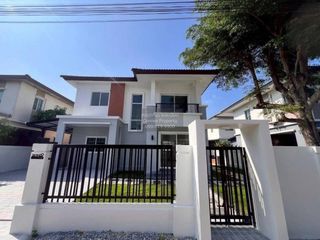 Продажа 4 спальни дом в Bang Yai, Нонтабури