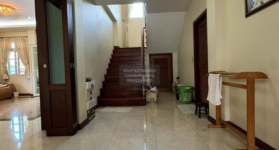 Casa en venta de 6 habitaciones en Thon Buri, Bangkok
