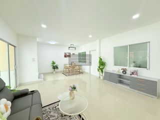 For sale 3 bedrooms townhouse in Sai Mai, Bangkok