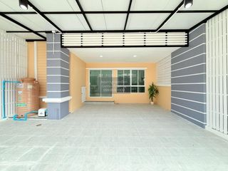 For sale 3 bedrooms townhouse in Sai Mai, Bangkok