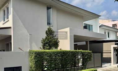 For sale 3 bedrooms house in Suan Luang, Bangkok