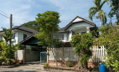 出售 4 卧室 独立屋 在 Khlong Sam Wa, 曼谷