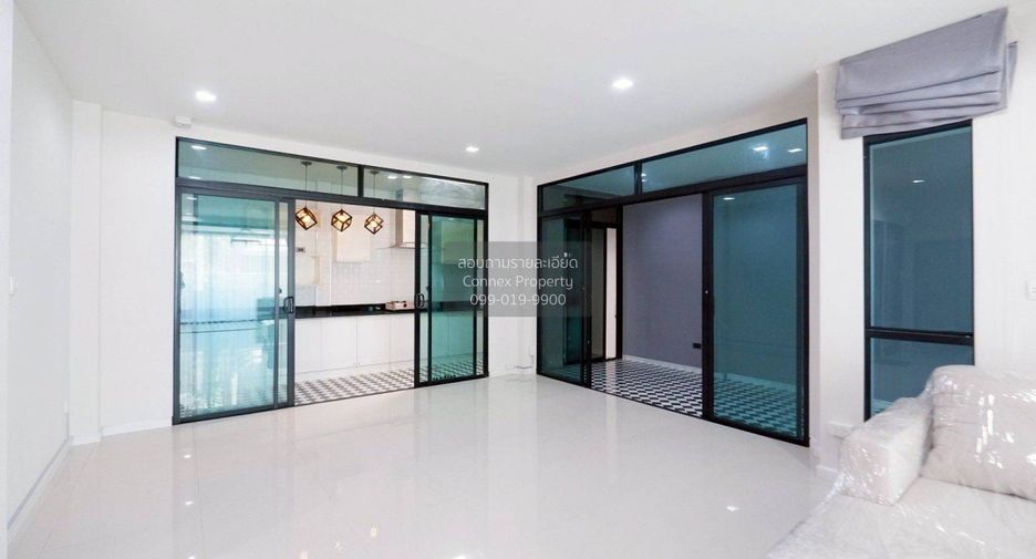 For sale 6 bedrooms house in Thanyaburi, Pathum Thani