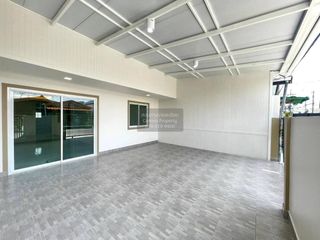 Casa adosada en venta de 2 habitaciones en Mueang Nonthaburi, Nonthaburi