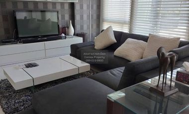 For sale 2 bedrooms condo in Huai Khwang, Bangkok