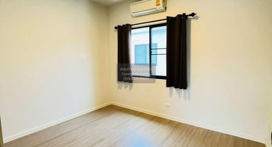 Reihenhaus zum Kauf mit 2 Zimmer in Krathum Baen, Samut Sakhon
