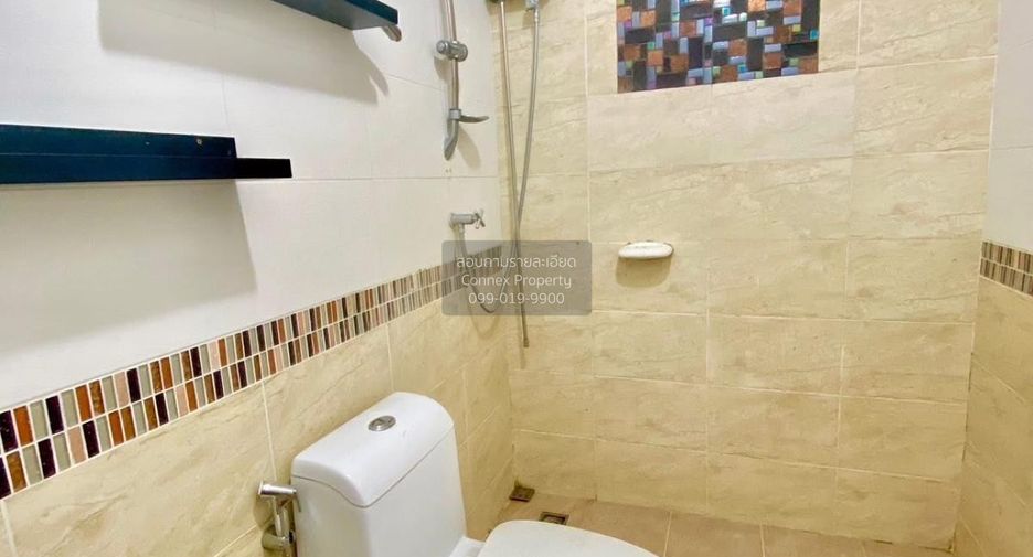 For sale 4 bedrooms townhouse in Bang Khun Thian, Bangkok