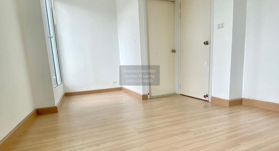 For sale 4 bedrooms townhouse in Bang Khun Thian, Bangkok