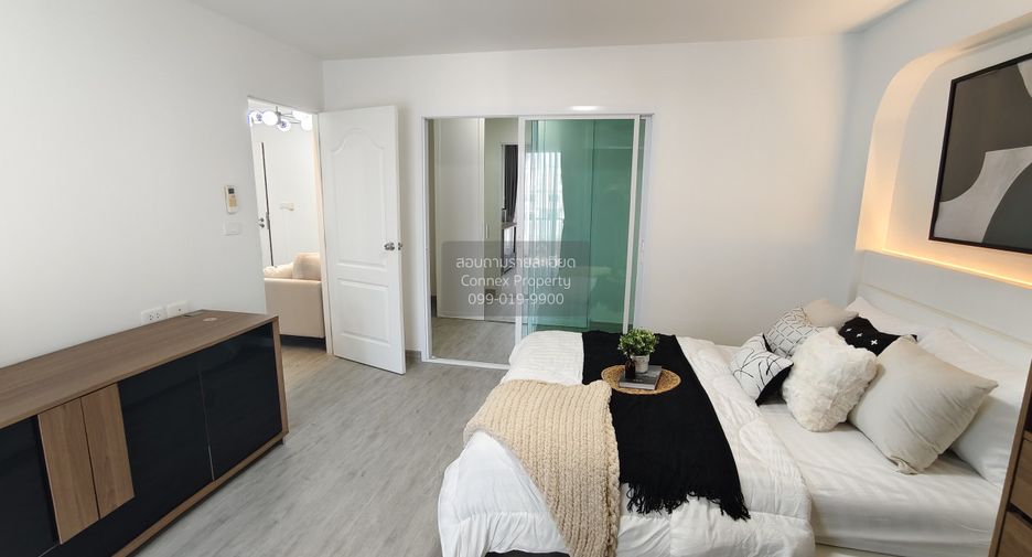 For sale 2 bedrooms condo in Mueang Samut Prakan, Samut Prakan