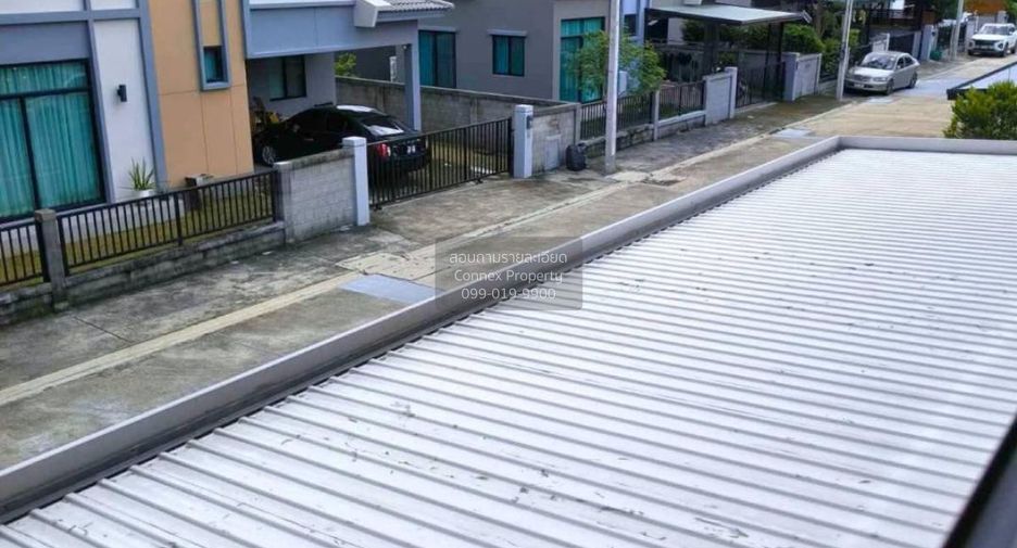 For sale 4 bedrooms house in Khlong Sam Wa, Bangkok