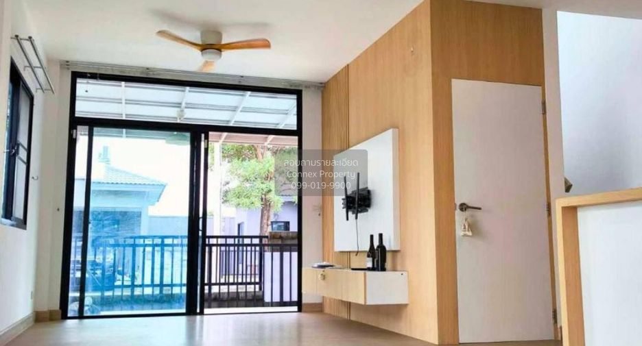 For sale 4 bedrooms house in Khlong Sam Wa, Bangkok