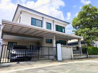 For sale 4 bedrooms house in Khlong Sam Wa, Bangkok